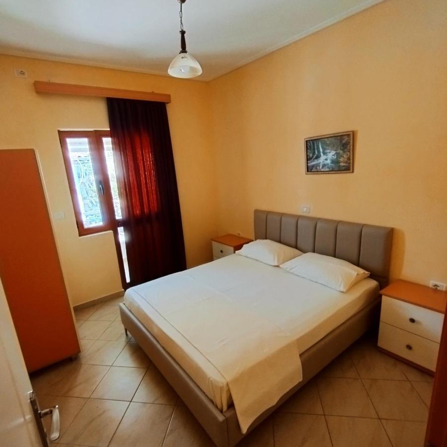 Mejdi Apartments Sarandë Eksteriør billede