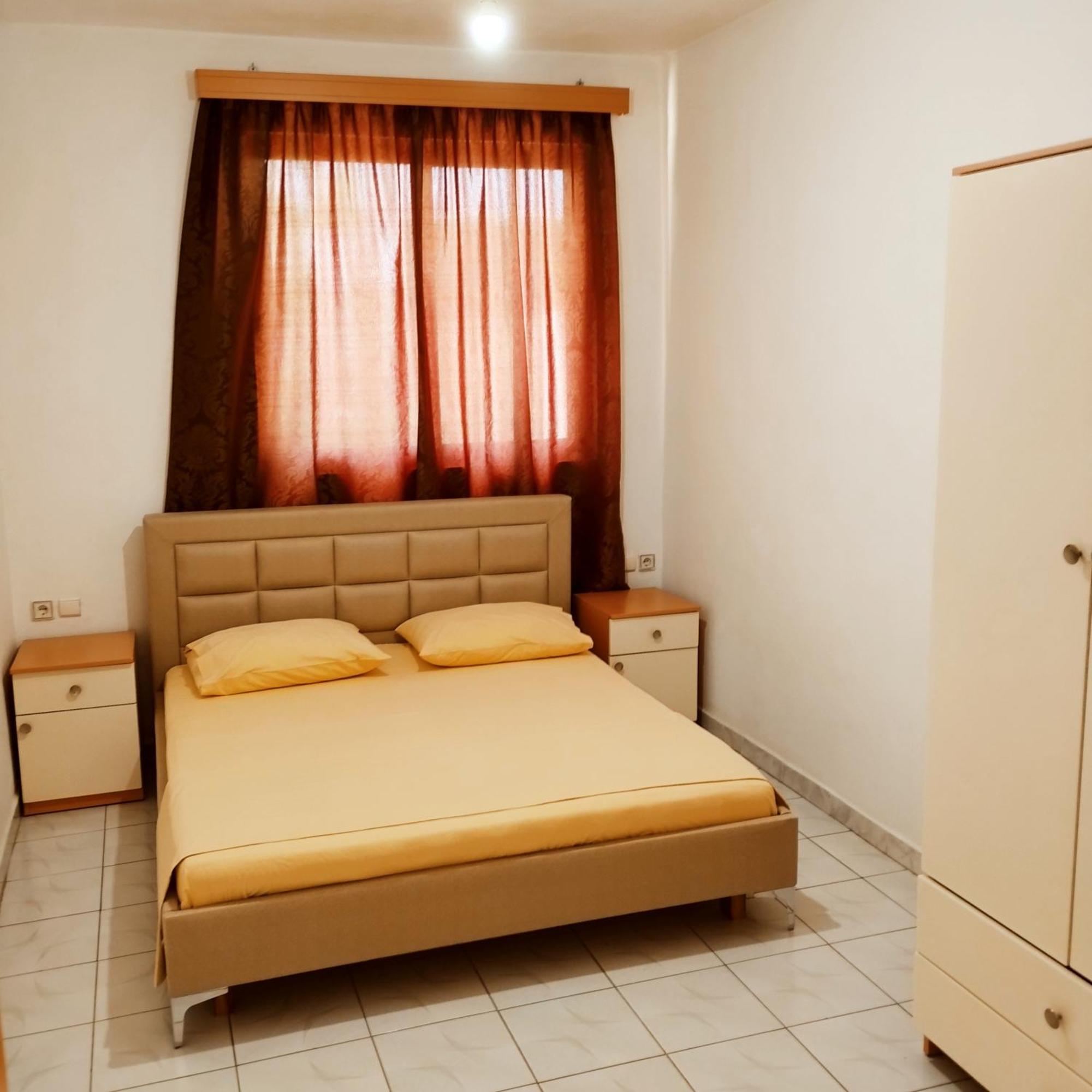 Mejdi Apartments Sarandë Værelse billede