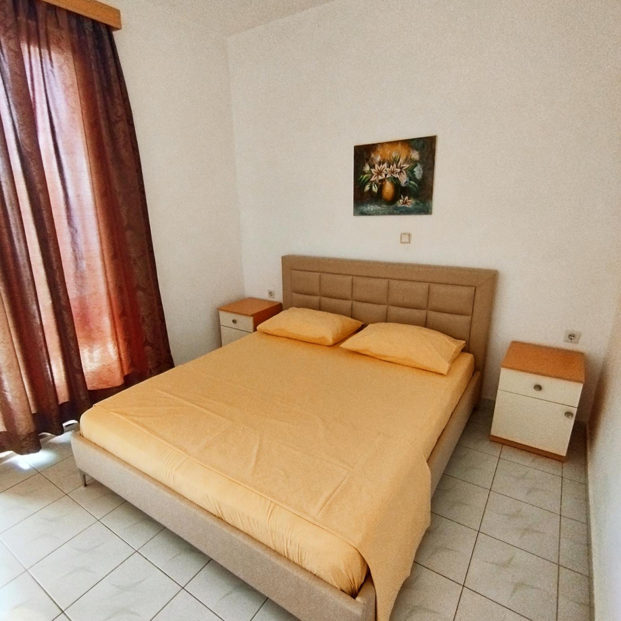 Mejdi Apartments Sarandë Værelse billede