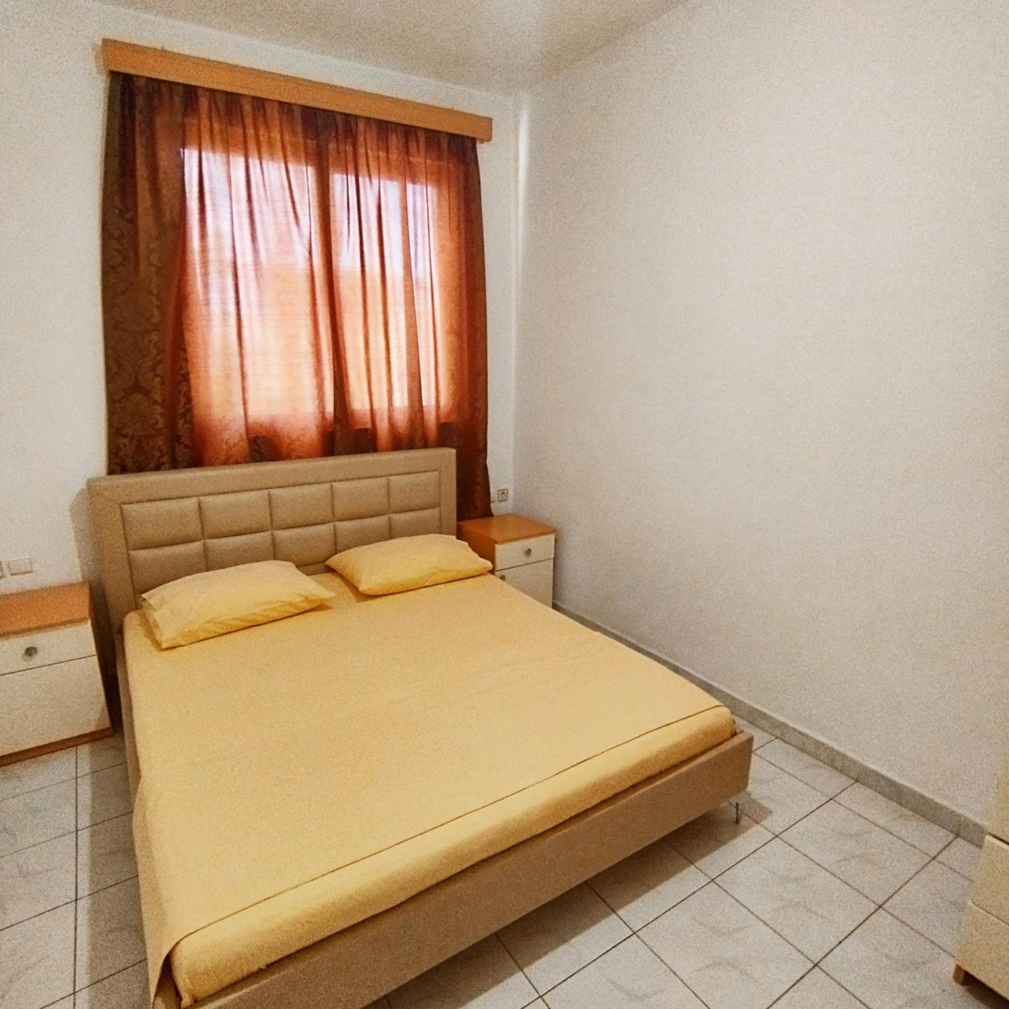 Mejdi Apartments Sarandë Værelse billede